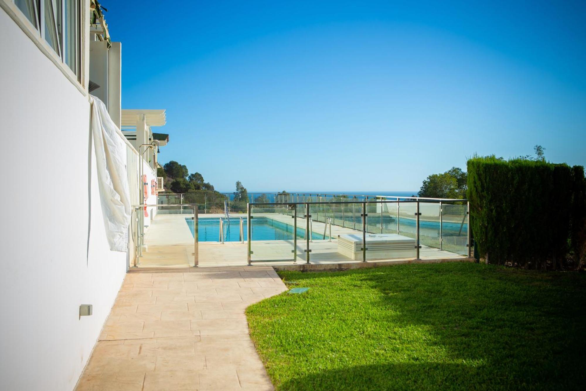 Benalhome - Tu Hogar Con Terraza Y Ducha Exterior Benalmádena Exteriér fotografie
